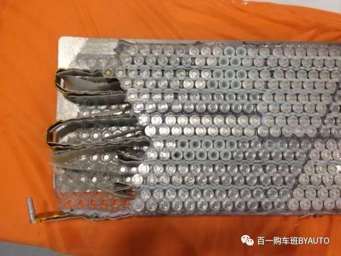 Model S爆炸惊魂未定，特斯拉夸海口两年实现自动驾驶，还是先解决电池技术吧