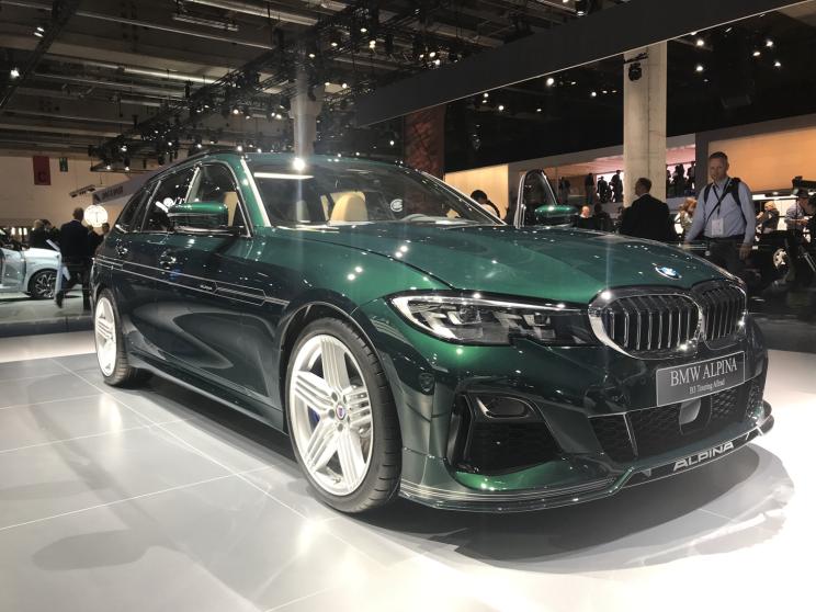 744x0_1_autohomecar__ChsEfl13ZOaAcjHqAA9y81g5SMw152