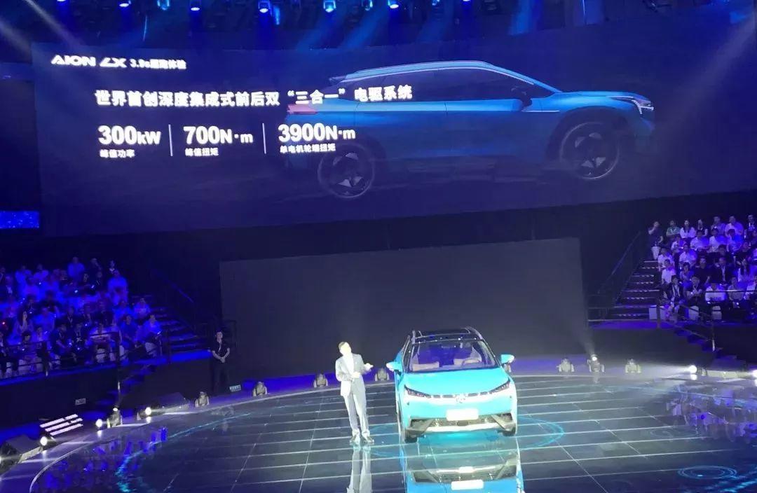 3.9秒百公里加速，号称中国最高科技豪华车，Aion LX是哪路神仙？