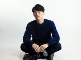 人, 男性, 空, 屋外 が含まれている画像自動的に生成された説明