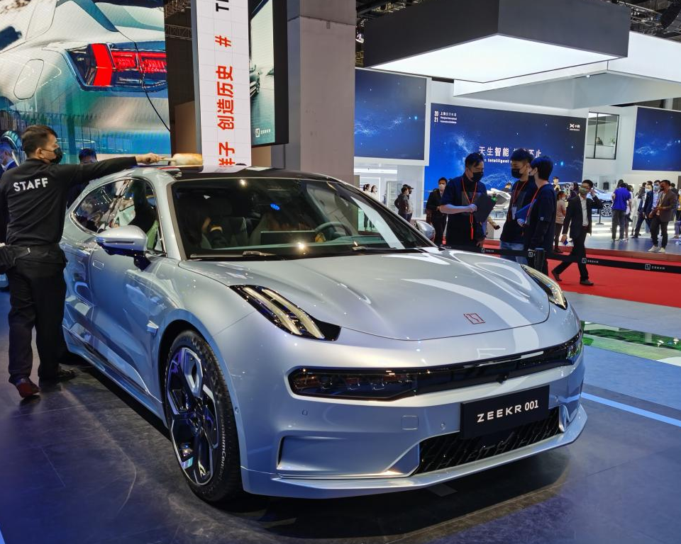 车展|极氪001最轻奢，欧拉猫系玩复古，五菱敞篷车又萌又拉风