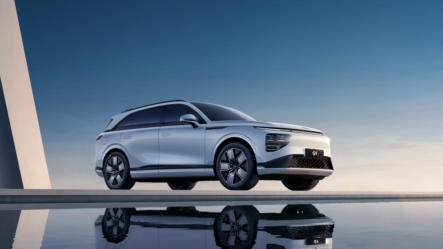 立足国际化的全新智能旗舰SUV 小鹏G9全球首发亮相1