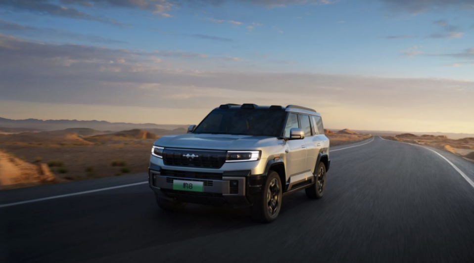 全球首款搭载华为智驾的硬派SUV 方程豹豹8全国线上意向预订正式开启