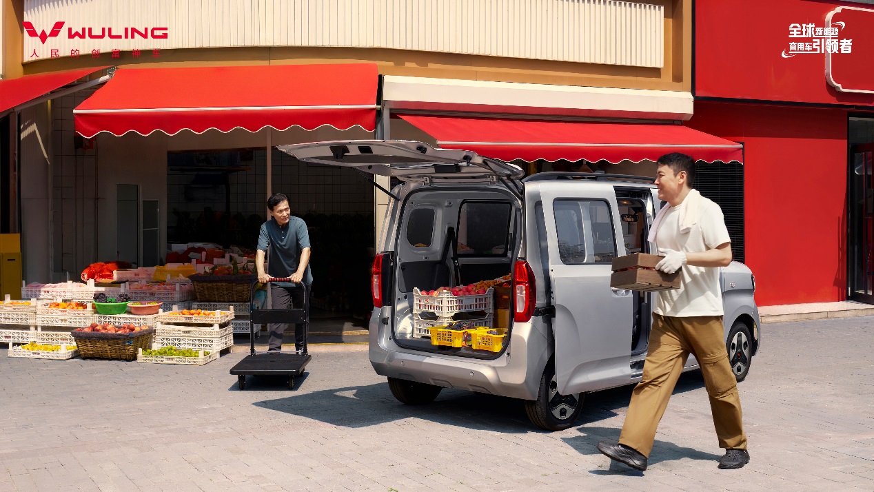 .78万元！新时代纯电多用途车——五菱之光EV305km进取型携7大升级进阶上市！"